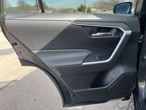 Used 2025 Toyota RAV4 XLE w/ Convenience Package image 28