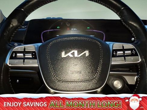 Used 2023 Kia Telluride S image 25