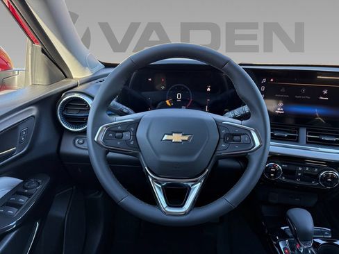 New 2026 Chevrolet Trax LT w/ Driver Confidence Package FWD image 11