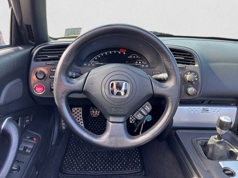 Used 2004 Honda S2000 image 14