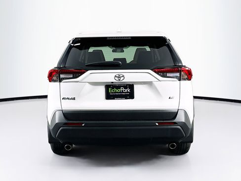 Used 2025 Toyota RAV4 LE image 7