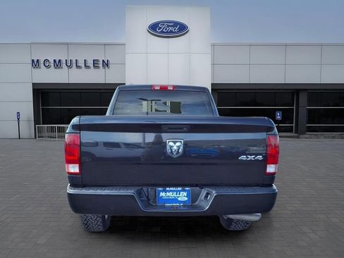 Used 2018 RAM 1500 Express w/ Express Value Package AWD/4WD image 4