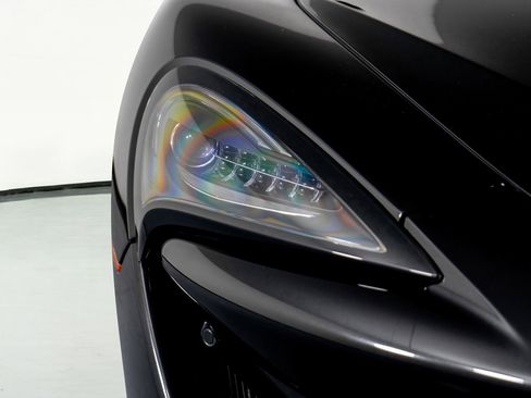 Used 2019 McLaren 570S Spider image 29