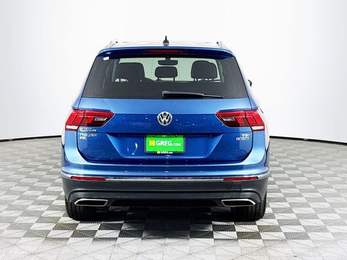 Used 2018 Volkswagen Tiguan SEL w/ 3rd Row Seat Package AWD/4WD image 8