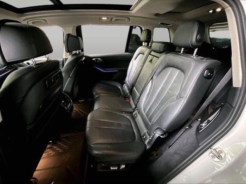 Used 2020 BMW X7 xDrive40i w/ Premium Package AWD/4WD image 19