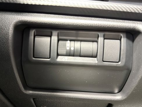 Certified 2025 Subaru Crosstrek 2.0i Premium image 26