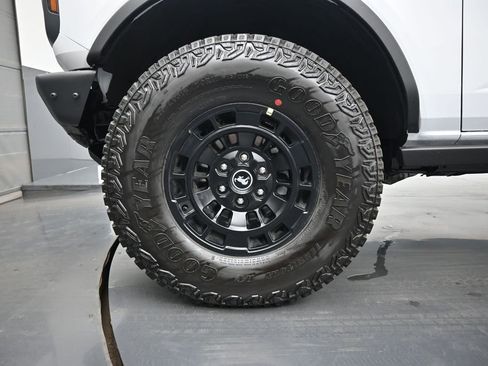 New 2026 Ford Bronco Badlands AWD/4WD image 24