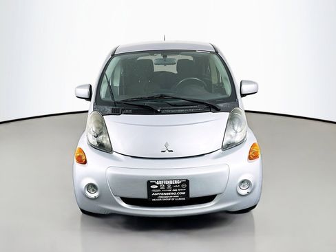 Used 2012 Mitsubishi i SE RWD image 2