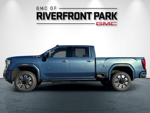 New 2026 GMC Sierra 2500 Denali w/ Denali Reserve Package AWD/4WD image 6