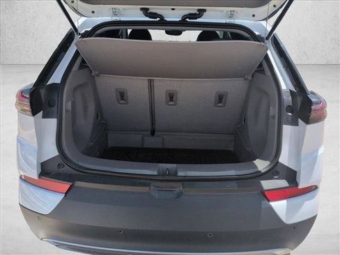 Used 2023 Chevrolet Bolt EUV Premier FWD image 6