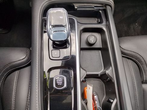 Used 2023 Volvo XC90 T8 Ultimate AWD/4WD image 35