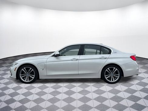 Used 2017 BMW 330e image 2