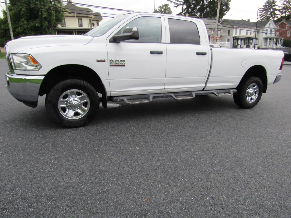 Used 2018 RAM 2500 Tradesman w/ Chrome Appearance Group AWD/4WD image 3