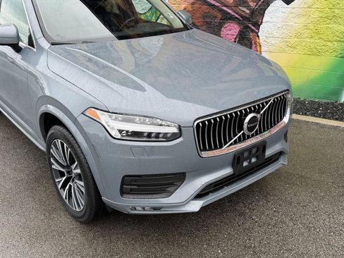 Used 2022 Volvo XC90 T6 Momentum w/ Climate Package image 2