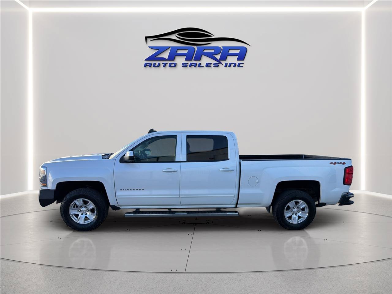 Used 2016 Chevrolet Silverado 1500 LT w/ All Star Edition AWD/4WD image 4
