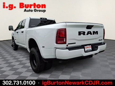 New 2026 RAM 3500 Big Horn AWD/4WD image 3