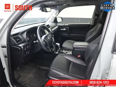 Used 2023 Toyota 4Runner TRD Off-Road Premium image 9