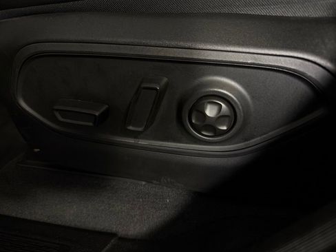 Used 2022 Jeep Grand Cherokee Limited 4xe w/ Luxury Tech Group II image 25