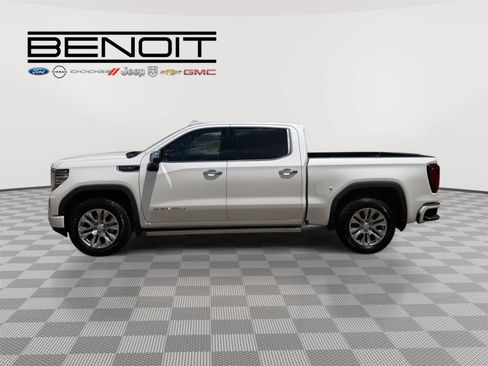 Used 2024 GMC Sierra 1500 Denali w/ Denali Reserve Package AWD/4WD image 4