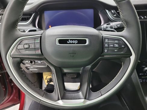 Used 2024 Jeep Grand Cherokee Altitude image 27