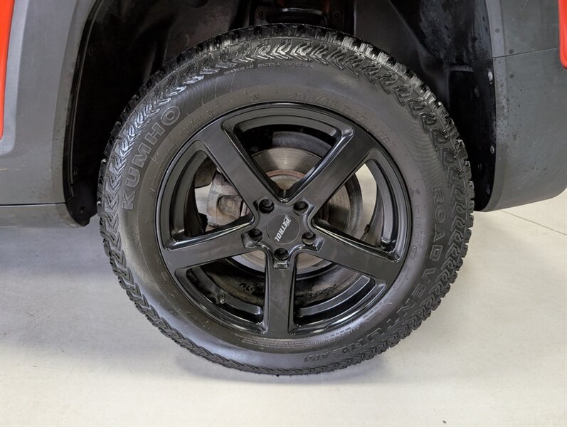 Used 2017 Jeep Renegade Sport w/ Power & Air Group FWD image 14