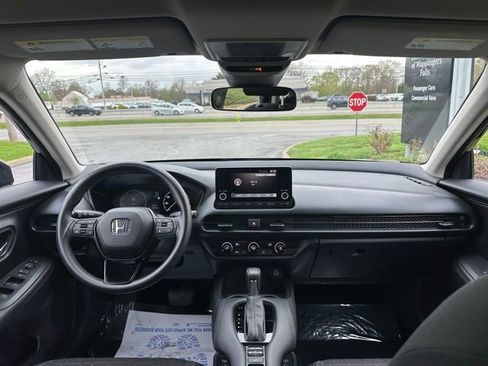 Used 2024 Honda HR-V LX image 27