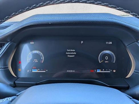 Used 2021 Jeep Grand Cherokee L Limited image 11