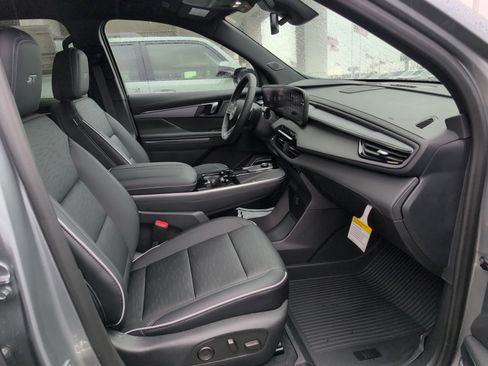 New 2026 Buick Enclave Sport Touring w/ LPO, Floor Liner Package image 34