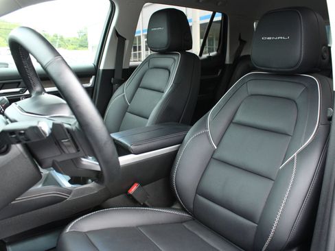 Used 2026 GMC Terrain Denali w/ LPO, Floor Liner Package AWD/4WD image 13