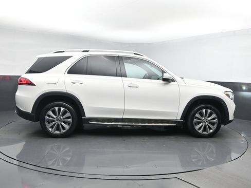 Used 2020 Mercedes-Benz GLE 350 4MATIC image 3
