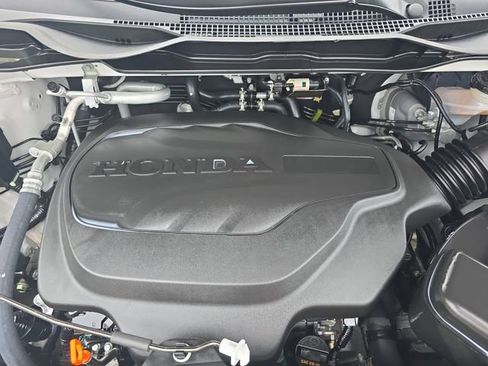 Used 2025 Honda Odyssey Touring image 32