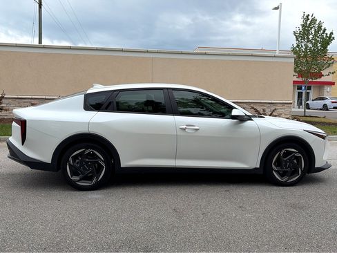Used 2025 Kia K4 EX FWD image 29