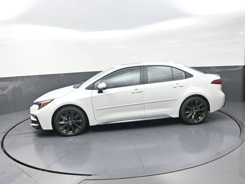 Used 2026 Toyota Corolla XSE FWD image 41