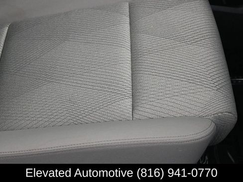 Used 2024 Nissan Rogue SV AWD/4WD image 7