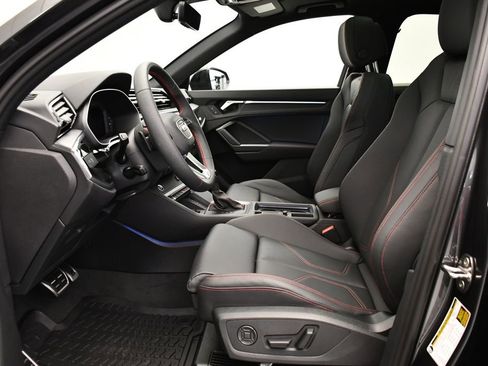 Used 2025 Audi Q3 2.0T Premium Plus w/ Premium Plus Package image 39