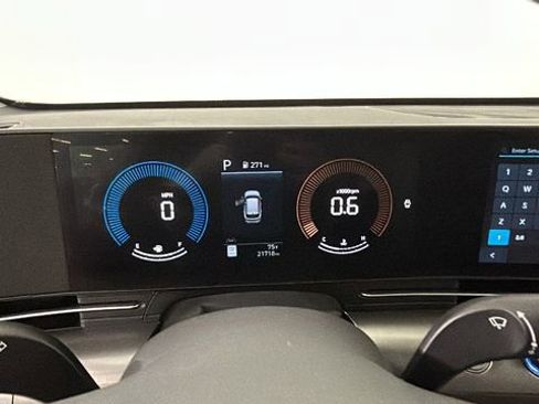Certified 2025 Hyundai Kona SEL AWD/4WD image 18