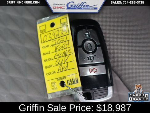 Used 2021 Ford Escape SE w/ Convenience Package FWD image 46