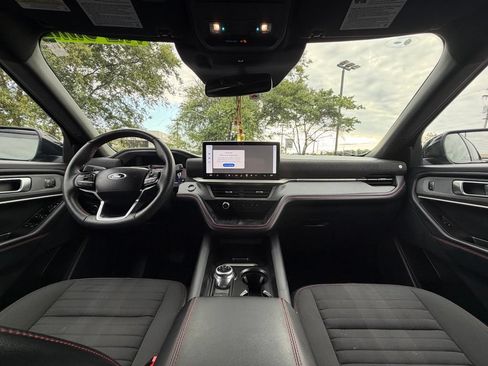 Used 2025 Ford Explorer ST-Line w/ Premium Package RWD image 29