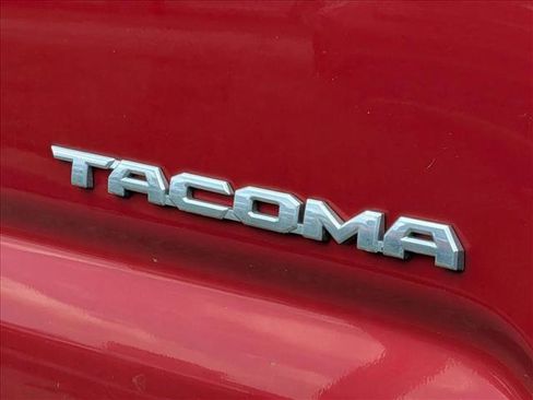 Used 2021 Toyota Tacoma SR5 image 2