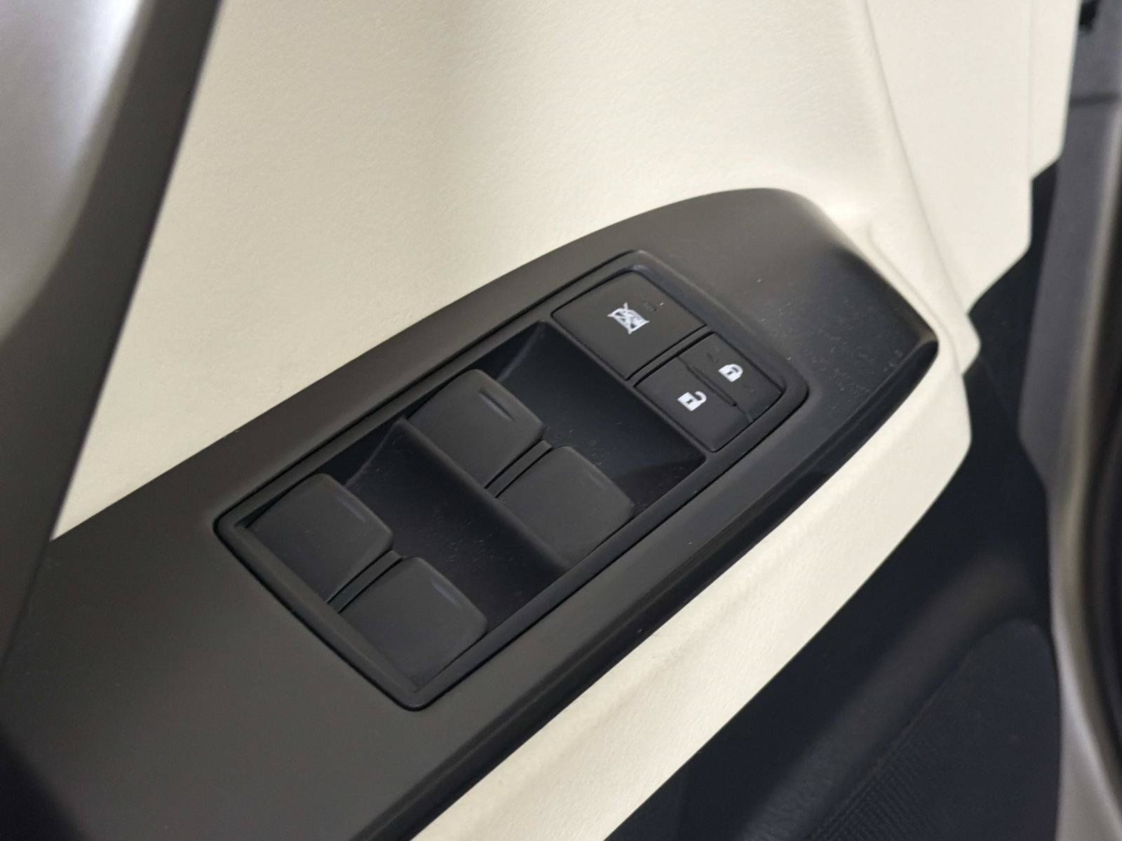 Used 2022 Lexus GX 460 Premium w/ Premium Package AWD/4WD image 17