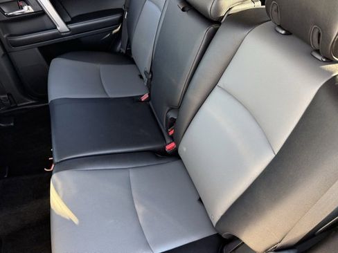 Used 2017 Toyota 4Runner SR5 Premium image 12