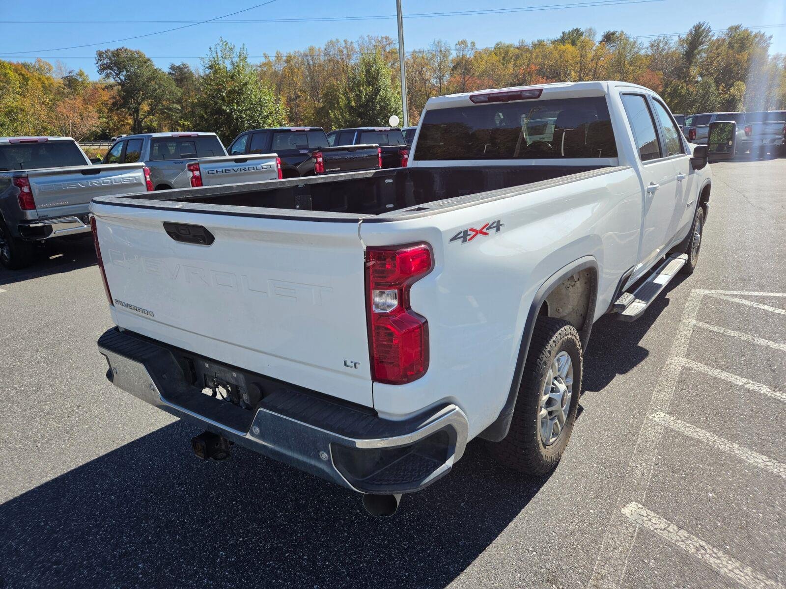 Used 2025 Chevrolet Silverado 2500 LT w/ Safety Package AWD/4WD image 8