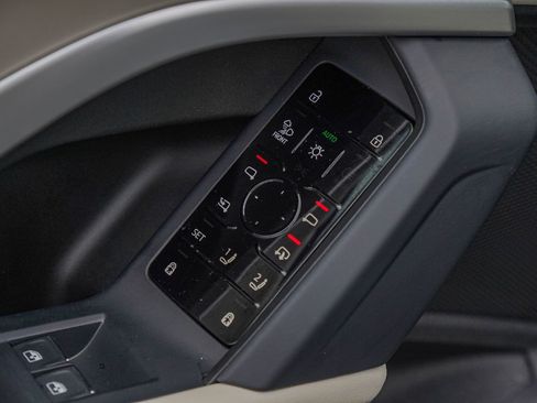 New 2025 Audi Q5 Premium Plus image 16