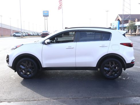 Used 2022 Kia Sportage Nightfall Edition image 31