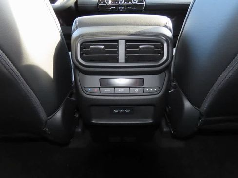 New 2025 Honda Pilot Touring image 26