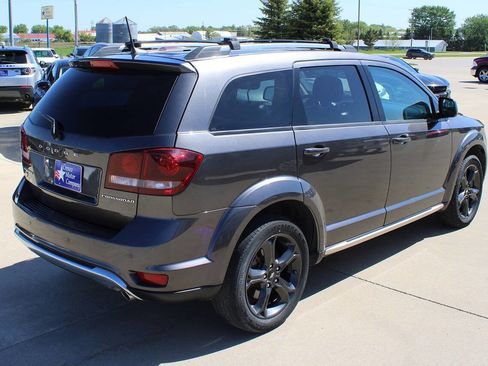 Used 2018 Dodge Journey Crossroad w/ Rear Seat Video Group AWD/4WD image 5
