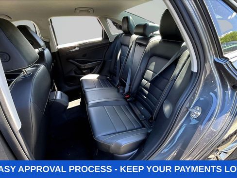 Used 2024 Volkswagen Jetta SE FWD image 22