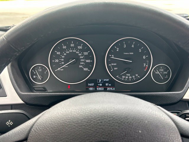 Used 2018 BMW 320i xDrive Sedan AWD/4WD image 40