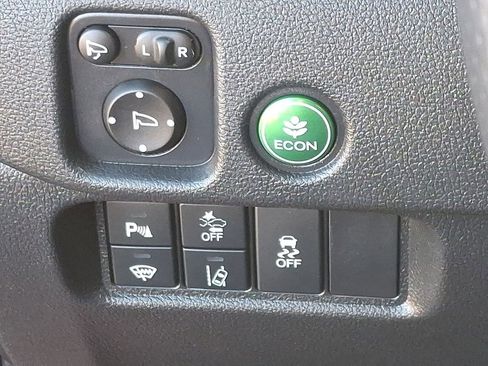 Used 2025 Honda Passport TrailSport image 26