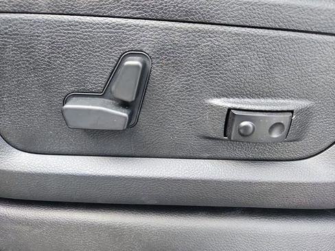 New 2026 RAM 2500 Big Horn AWD/4WD image 14